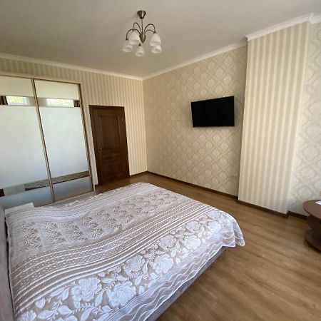 Квартира На Французькому Бульварі Біля Моря Та Інституту Філатова Одеса Odessa Exterior foto